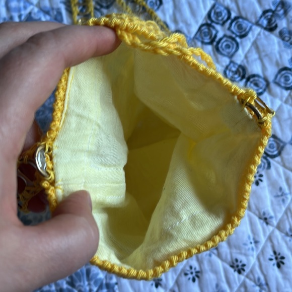 7. Handmade Cuba Crocheted Can Tab Purse, Yellow and Champagne. - Picture 4 of 5
